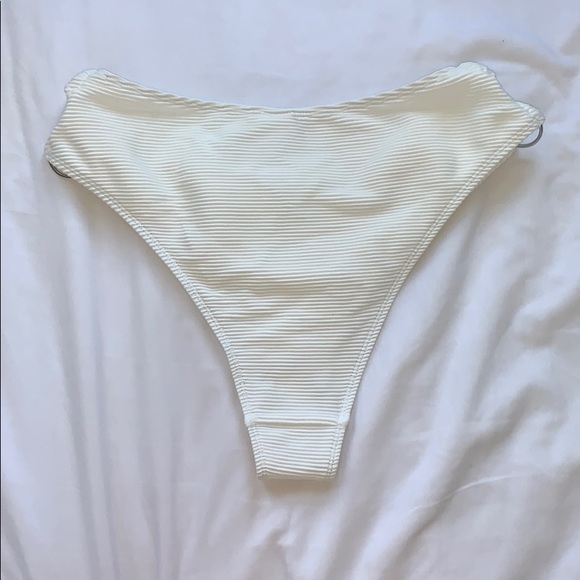 Topshop high waisted bikini bottoms - Picture 2 of 4